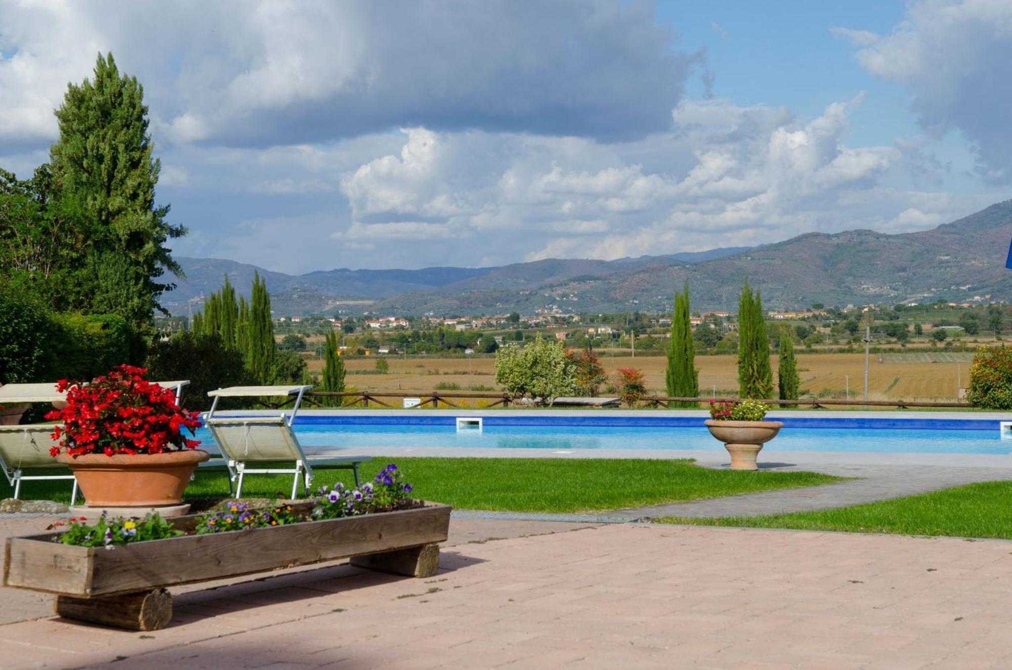 Villa Margherita - Homelike Villas Cortona Exterior foto
